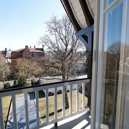 Habsburg Bed & Breakfast *